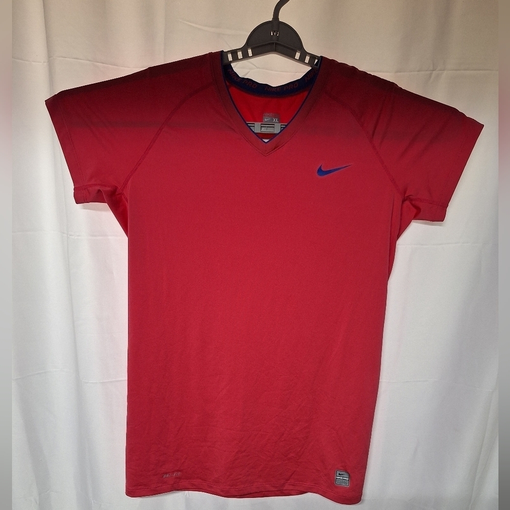 Nike Woman's V-Neck Shirt